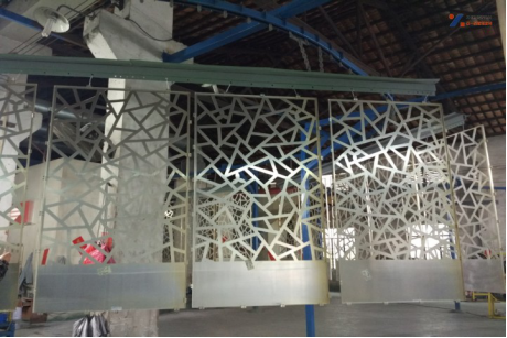 鋁單板材料是厚一點好還是薄一點好呢?